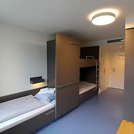 Cvjm Jugendhotel Albergue *